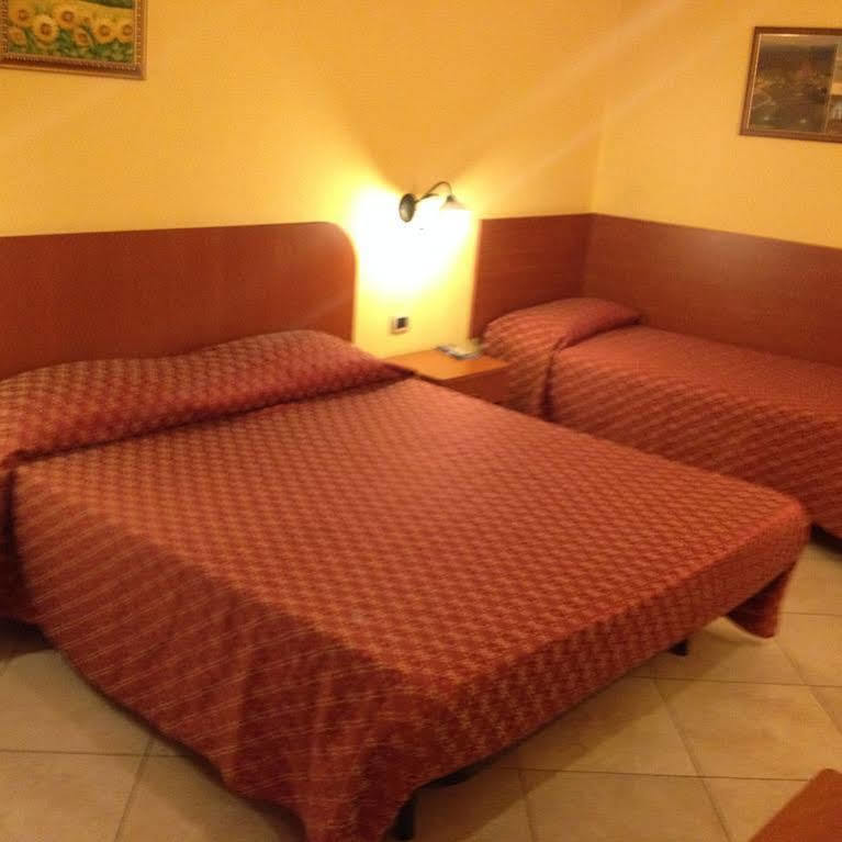 B&B Villa Eben Ezer 아볼라 외부 사진